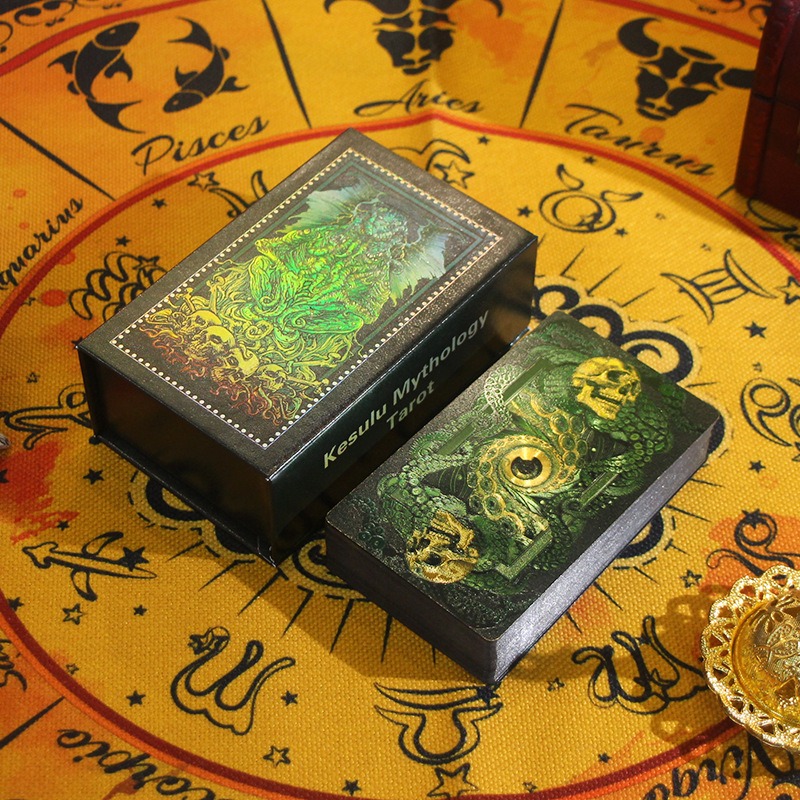 Mystical Green & Gold Edition - Kesulu Mytologian Tarot-kortit