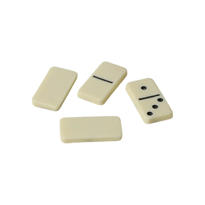 Perinteinen Double-Six Domino-setti norsunluunvärisellä viimeistelyllä