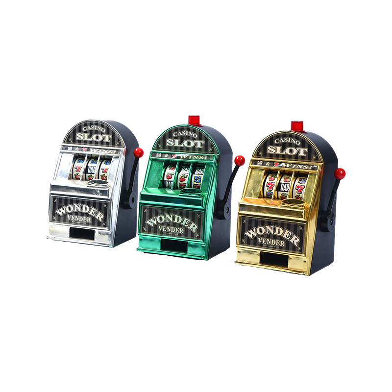 Vintage-tyylinen miniatyyrikasino yksikätinen bandit – kolmen setti (hopea, vihreä, kulta)