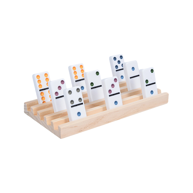 Värikkäitä pistekuvioita järjestetyllä näytöllä puinen Domino-teline